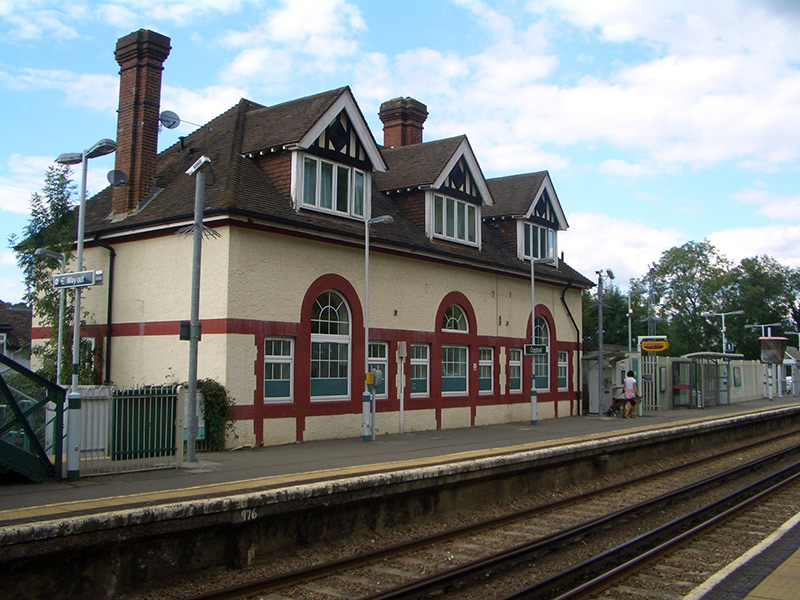Chipstead railway station, 2007